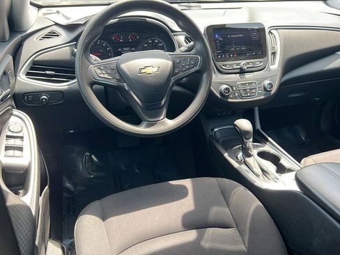 Used 2024 Chevrolet Malibu LT FWD image 18
