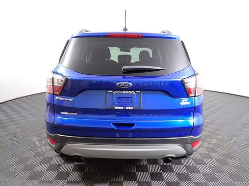 Used 2018 Ford Escape SE w/ SE Sync 3 Package AWD/4WD image 15