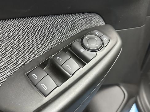 Used 2025 Chevrolet TrailBlazer LT image 11