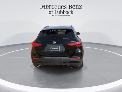 New 2025 Mercedes-Benz GLA 250 4MATIC image 7