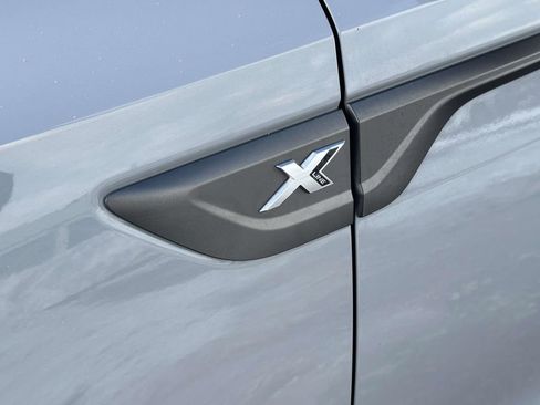 Used 2023 Kia Sorento X-Line EX image 9