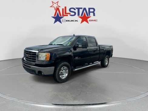 Used 2009 GMC Sierra 2500 SLT w/ Entertainment Package AWD/4WD image 3