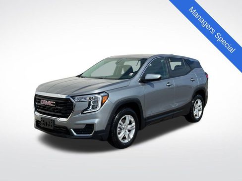 Used 2024 GMC Terrain SLE image 1