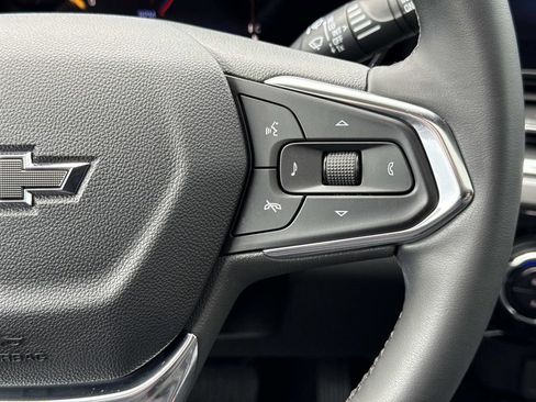 Used 2024 Chevrolet Trax ACTIV w/ Sunroof Package FWD image 9