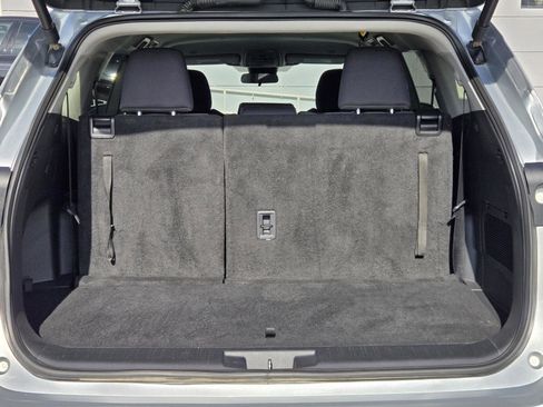 Used 2024 Toyota Highlander LE image 29