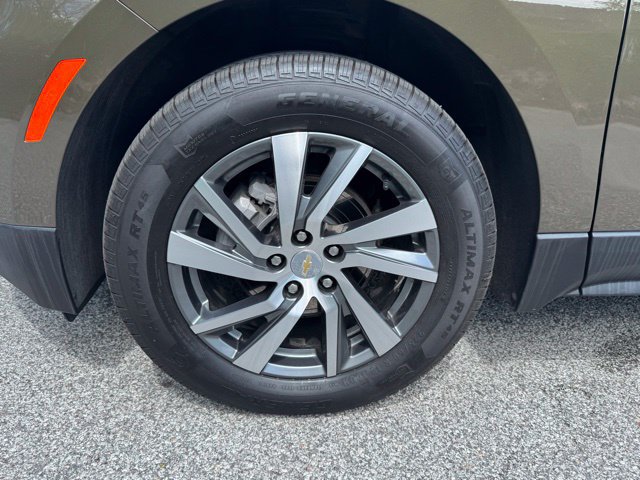Used 2024 Chevrolet Equinox LT AWD/4WD image 2