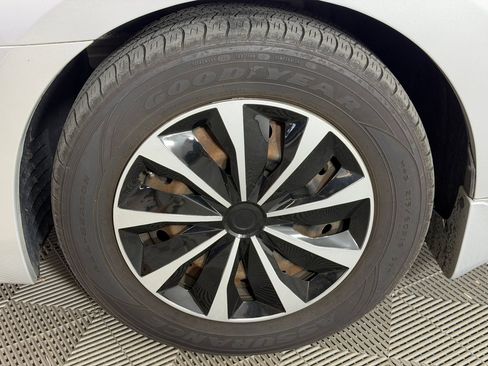 Used 2015 Nissan Altima 2.5 S w/ Power Driver Seat Package FWD image 12