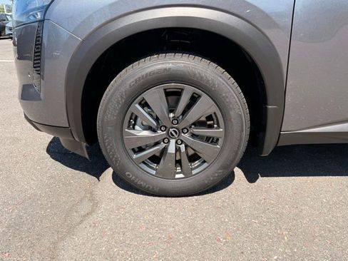 New 2026 Nissan Pathfinder SV image 9