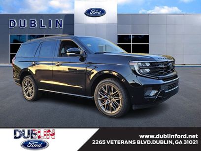 New 2025 Ford Expedition Platinum w/ Stealth Performance Package