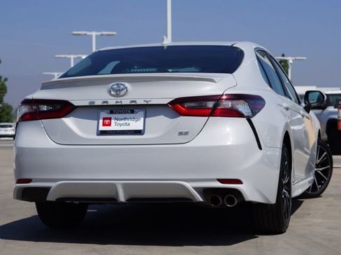 Certified 2024 Toyota Camry SE image 5