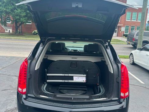 Used 2013 Cadillac SRX Luxury w/ Driver Awareness Package FWD image 19