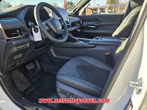 New 2026 Toyota Grand Highlander AWD Hybrid image 6