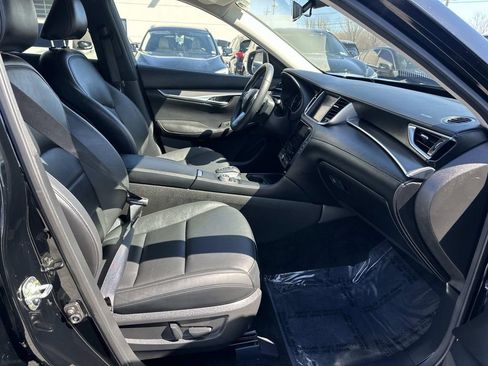 Certified 2023 INFINITI QX50 Pure AWD/4WD image 37