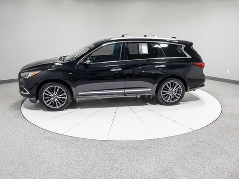 Used 2016 INFINITI QX60 FWD w/ Deluxe Technology Package image 36