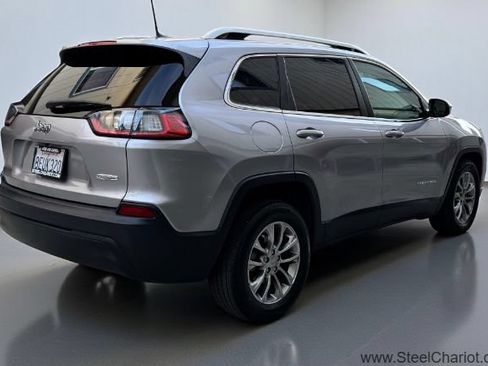 Used 2019 Jeep Cherokee Latitude Plus FWD image 7