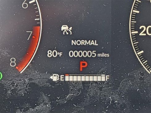 Used 2025 Honda HR-V LX image 24