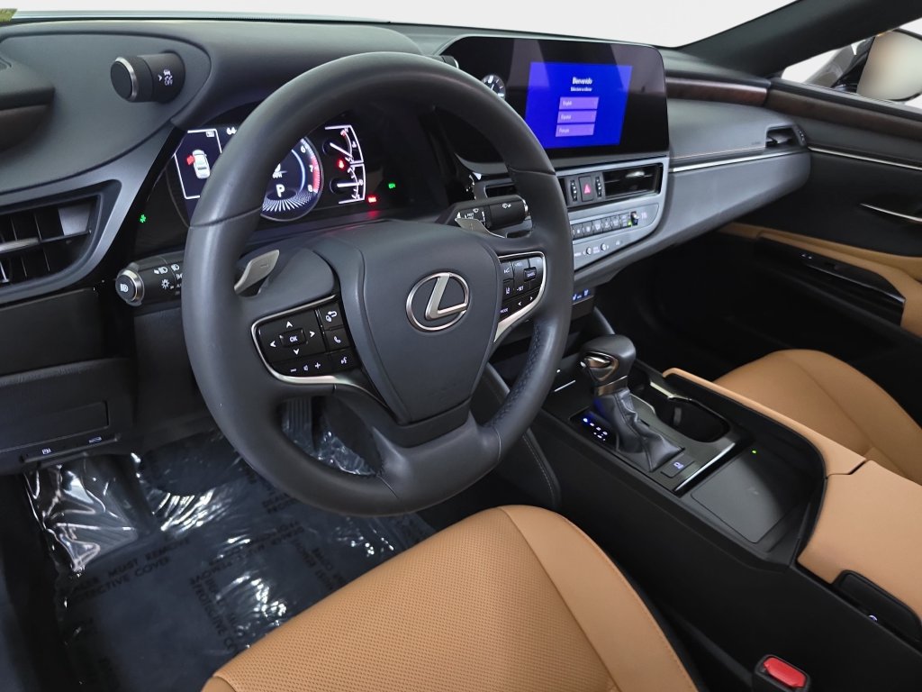 Certified 2023 Lexus ES 250 w/ Premium Package AWD/4WD image 18