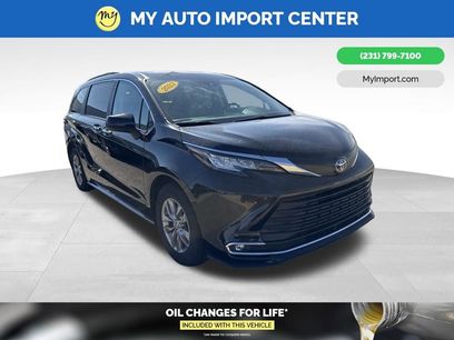 Used 2023 Toyota Sienna XLE