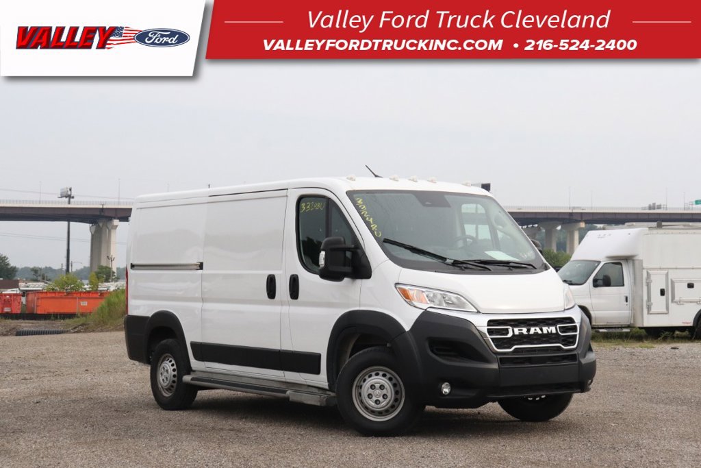 Used 2025 RAM ProMaster 2500 w/ U-Haul Equipment Group FWD image 1