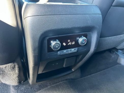 Used 2024 GMC Acadia Elevation FWD image 22