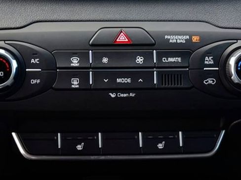 Certified 2018 Kia Sorento LX w/ LX V6 Convenience Package image 20