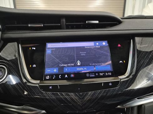 Certified 2025 Cadillac XT6 Premium Luxury image 31