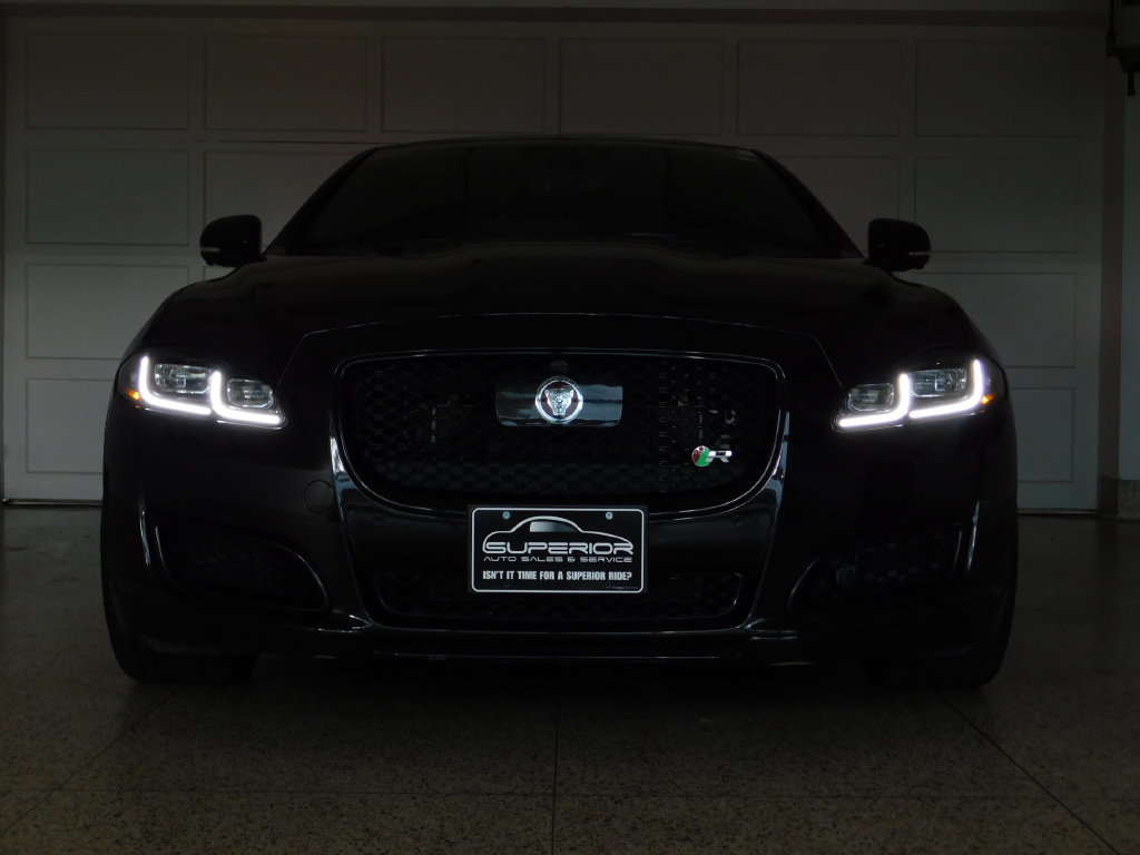 Used 2018 Jaguar XJ RWD image 18