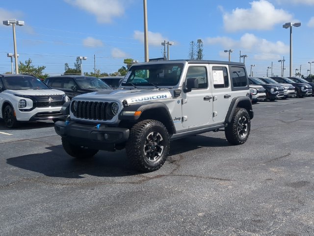 Used 2024 Jeep Wrangler Unlimited Rubicon 4xe AWD/4WD image 2