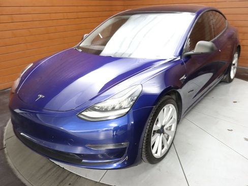Used 2018 Tesla Model 3 Long Range image 8