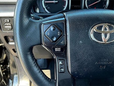 Used 2022 Toyota 4Runner TRD Off-Road Premium image 10