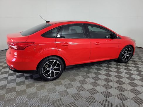 Used 2017 Ford Focus SE FWD image 10