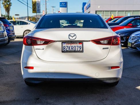 Used 2018 MAZDA MAZDA3 Sport image 7