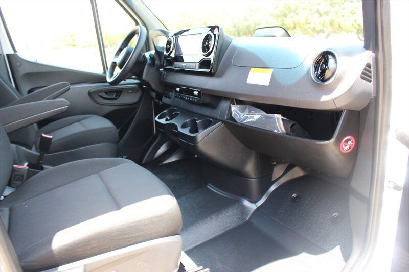 Used 2026 Mercedes-Benz Sprinter 2500 image 27