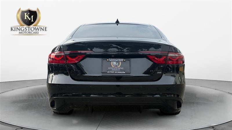Used 2022 Jaguar XF R-Dynamic SE AWD/4WD image 4