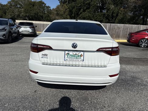 Used 2019 Volkswagen Jetta S w/ Driver Assistance Package image 4