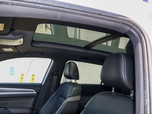 Certified 2021 Volkswagen Atlas Cross Sport SEL Premium R-Line AWD/4WD image 13