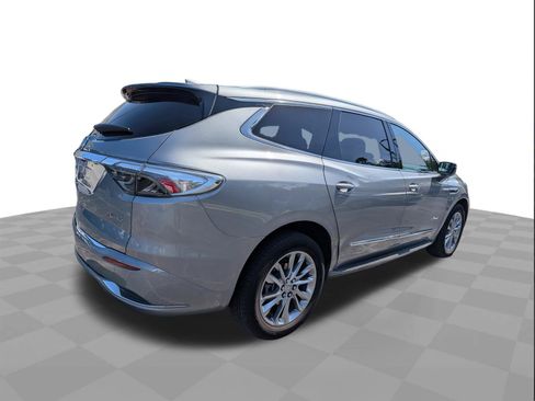 Used 2023 Buick Enclave Avenir w/ Avenir Technology Package FWD image 4