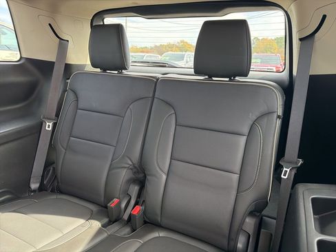 Used 2019 GMC Acadia Denali image 17