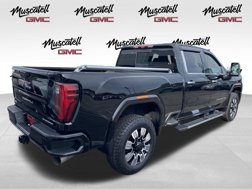 Used 2024 GMC Sierra 3500 Denali w/ Denali Reserve Package AWD/4WD image 7