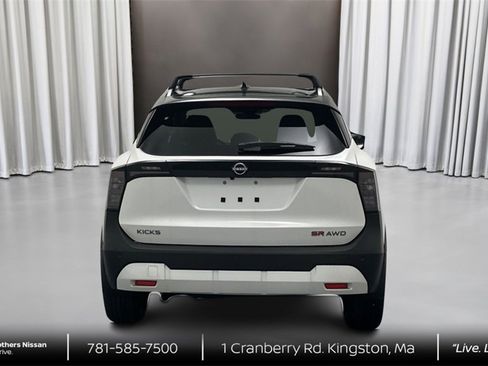 New 2026 Nissan Kicks SR w/ SR Premium Package image 6