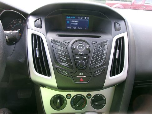 Used 2014 Ford Focus SE image 14