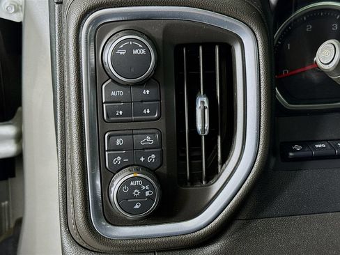 Used 2022 Chevrolet Silverado 3500 High Country w/ Z71 Off-Road Package AWD/4WD image 10