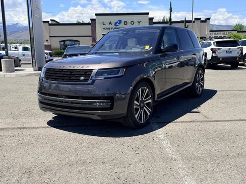 Used 2023 Land Rover Range Rover SE AWD/4WD image 1