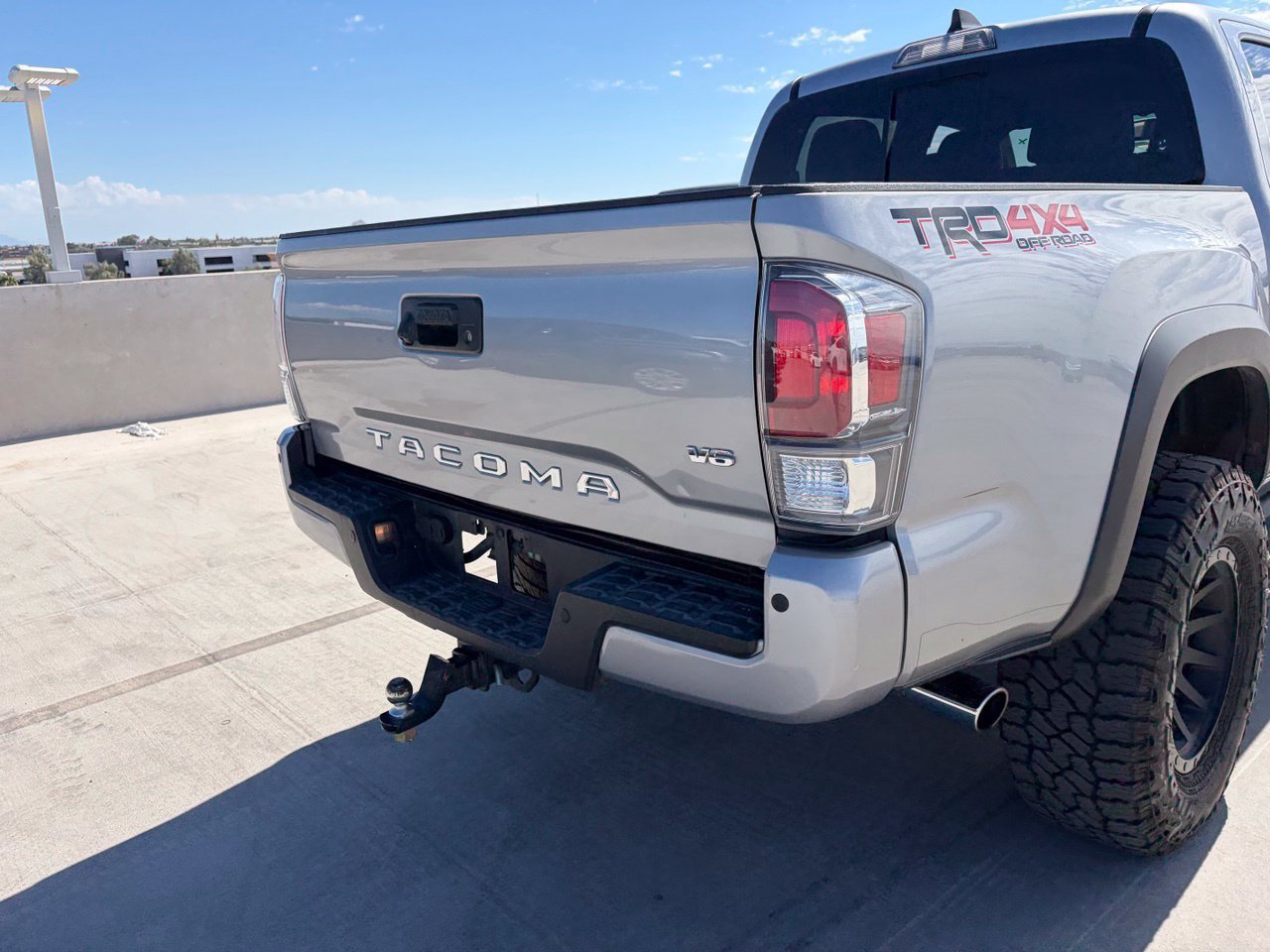 Used 2021 Toyota Tacoma TRD Off-Road w/ TRD Premium Off Road Package AWD/4WD image 4