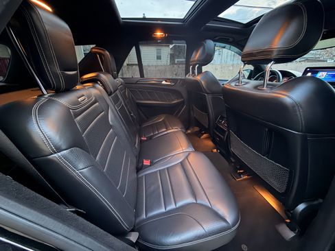 Used 2016 Mercedes-Benz GLE 63 AMG 4MATIC image 31