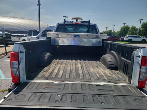 Used 2020 Ford F250 XL w/ Power Equipment Group AWD/4WD image 18