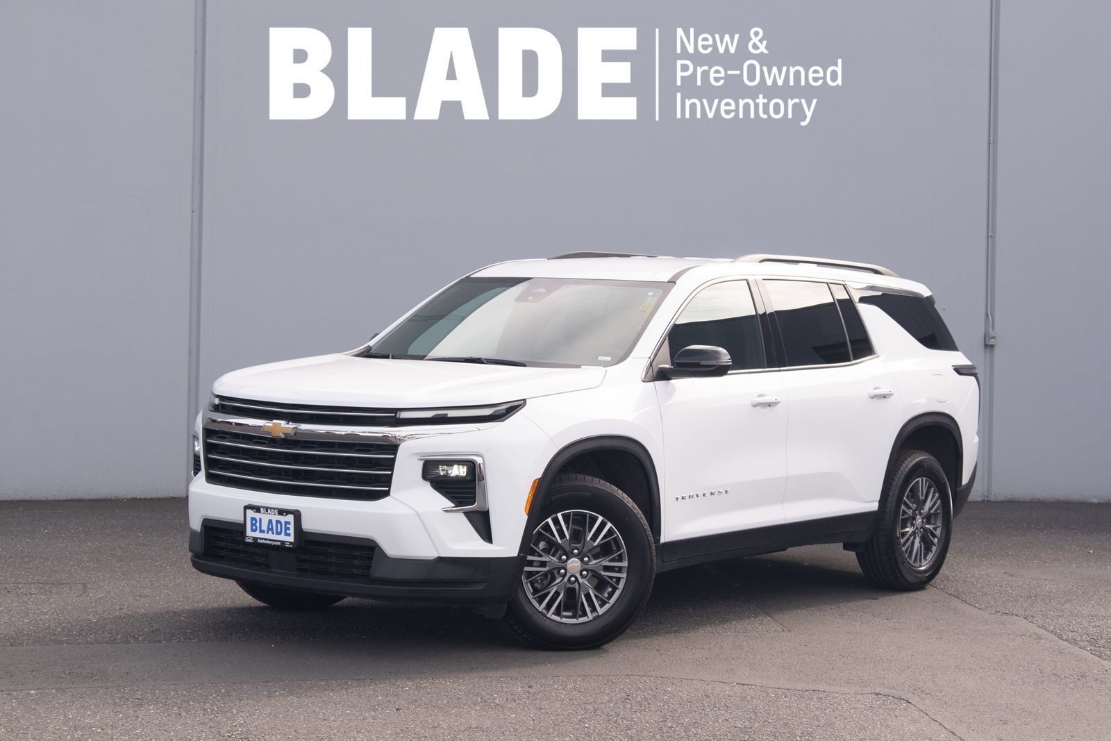 Used 2026 Chevrolet Traverse LT AWD/4WD image 1
