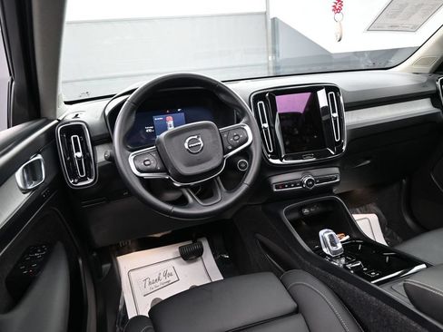 Used 2026 Volvo XC40 B5 Plus AWD/4WD image 22