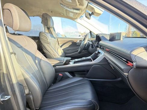 Used 2024 Genesis GV80 2.5T image 19