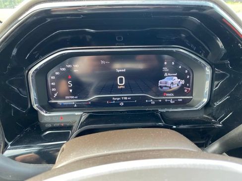 Used 2025 GMC Sierra 1500 SLT AWD/4WD image 19
